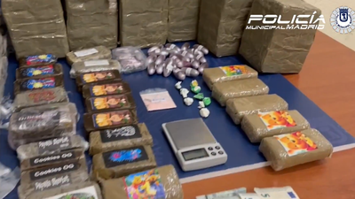 Detienen a dos hermanos en Villaverde con 37 kilos de hachís ocultos en un carrito de la compra