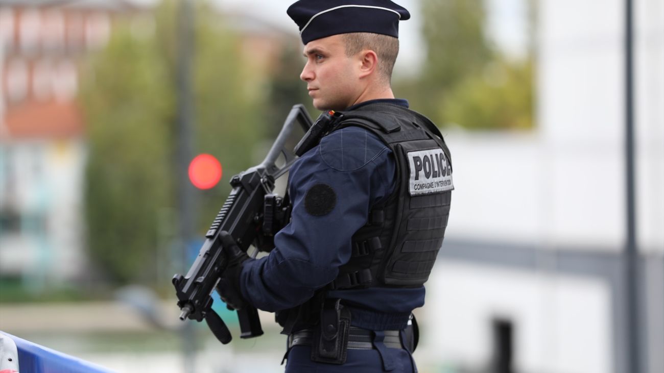 Agente de la Policía francesa