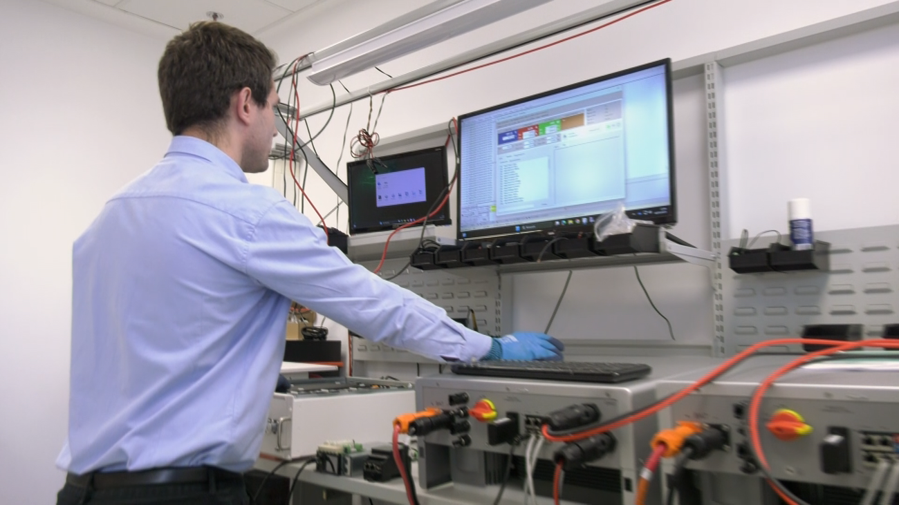 Master Battery, así es la empresa de Móstoles finalista en el Premio Pyme del Año