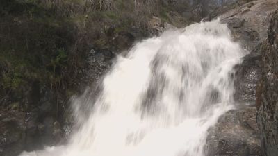 Las últimas borrascas dejan una espectacular cascada en Navalafuente: ¿sabes cómo ir a verla?