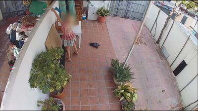 La pesadilla de un vecino de 82 años en Sanse: amenazas, acoso y una deuda insostenible