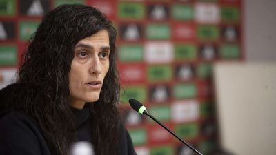 Jenni Hermoso vuelve a quedarse fuera de la lista de Montse Tomé