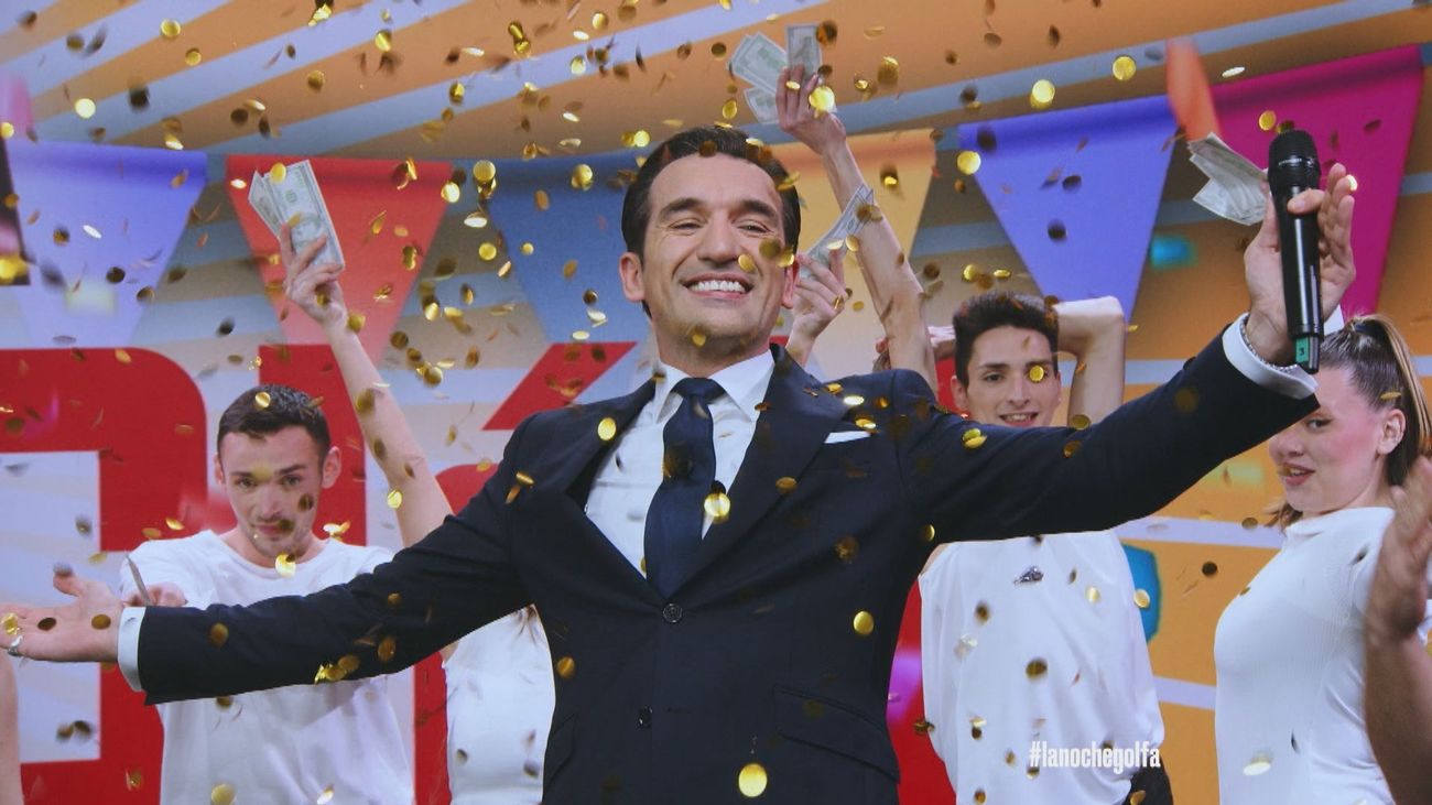 El humor de La Noche Golfa y de Miguel Lago no se apagan: "Lo siento por mis haters, me quedo en televisión"