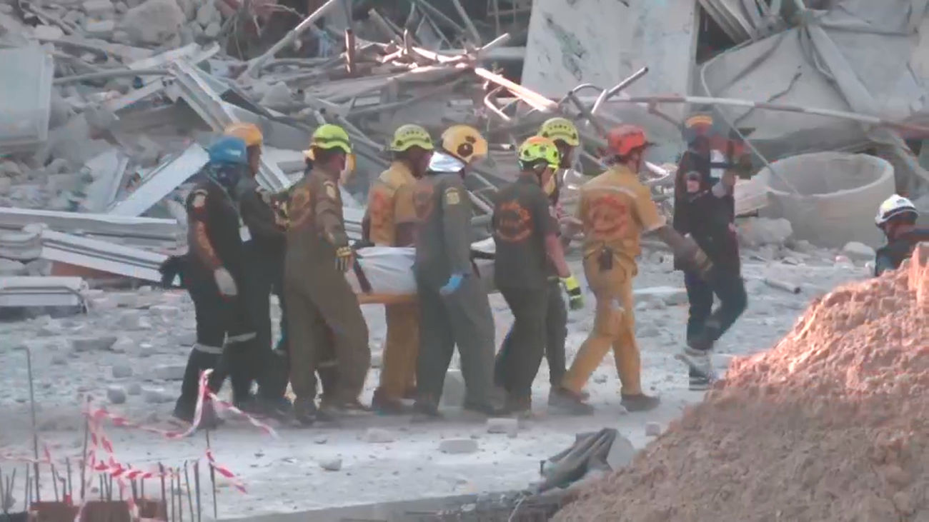 Terremoto de Birmania: buscan contra reloj a supervivientes  entre los escombros