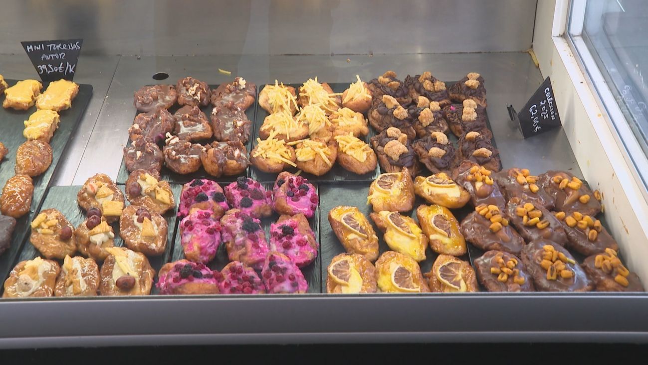 De roscón, de merengue, con torreznos... las torrijas de autor triunfan