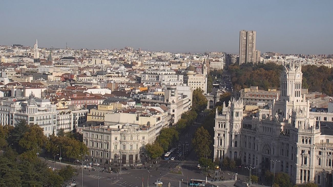 Los termómetros suben este lunes hasta los 22 grados en Madrid