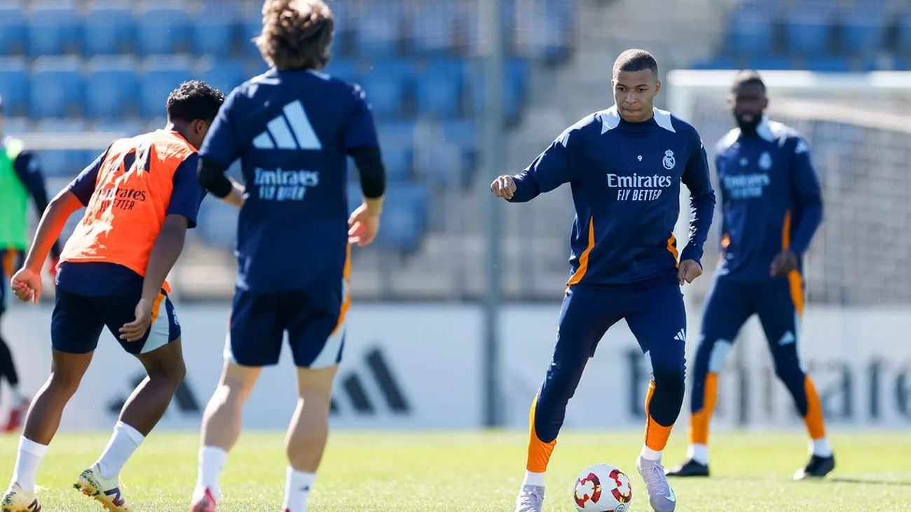 El Real Madrid prepara la semifinal de Copa sin Courtois