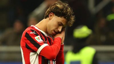 Joao Félix se apaga en el Milan