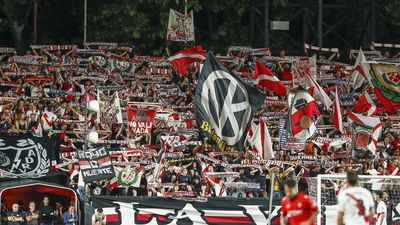 Vallecas contará con una separación física en la grada entre la afición local y visitante