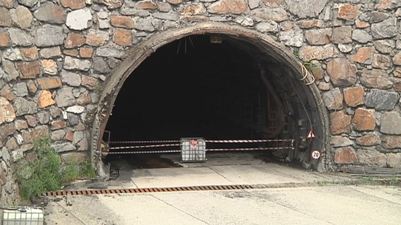 5 muertos y 4 heridos graves en una explosión en la mina de Cerredo (Asturias)