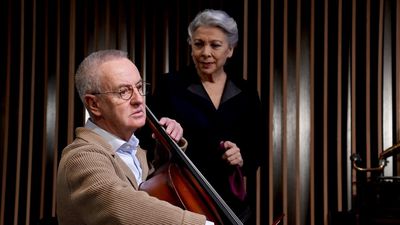 Teatros del Canal lleva a escena la historia del músico Pau Casals con 'Música para Hitler'