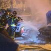 Arden de madrugada seis coches aparcados en la calle en Vallecas