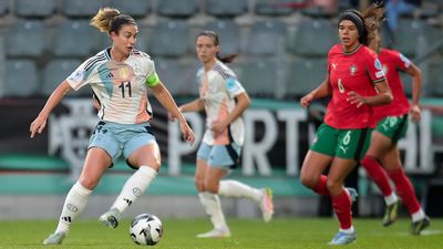 2-4. España se recompone, gana a Portugal y ya es segunda