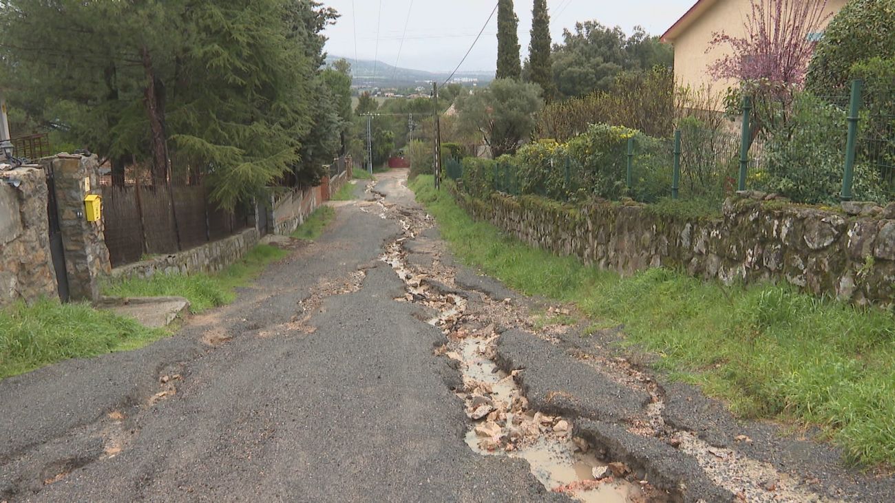 Los vecinos de Montencinar, en El Escorial, sin luz ni agua en su urbanización: "Es como volver al siglo 19"