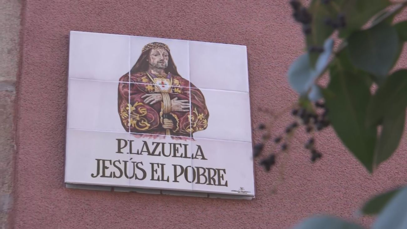 Jesús "El Pobre" da nombre a la plazuela de la iglesia de San Pedro el Viejo