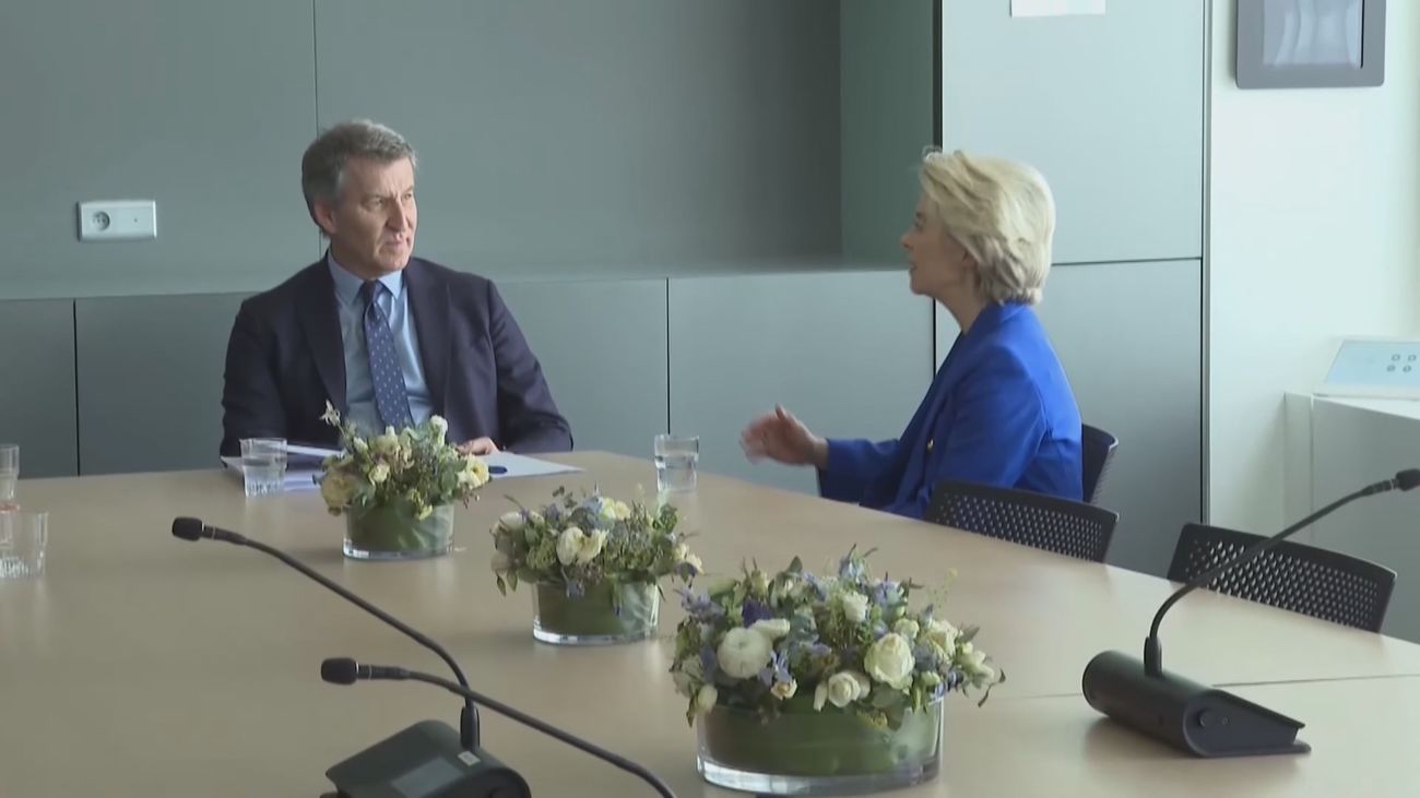 Feijóo asegura que hoy está "más lejos que ayer" de apoyar el decreto "parche" sobre los aranceles