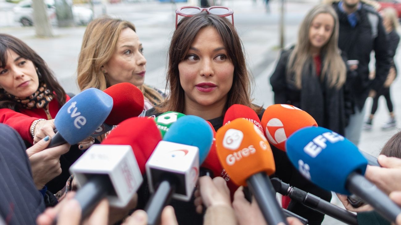 Mouliaá entrega su teléfono al juez mientras que Errejón esperará a que se resuelva su recurso