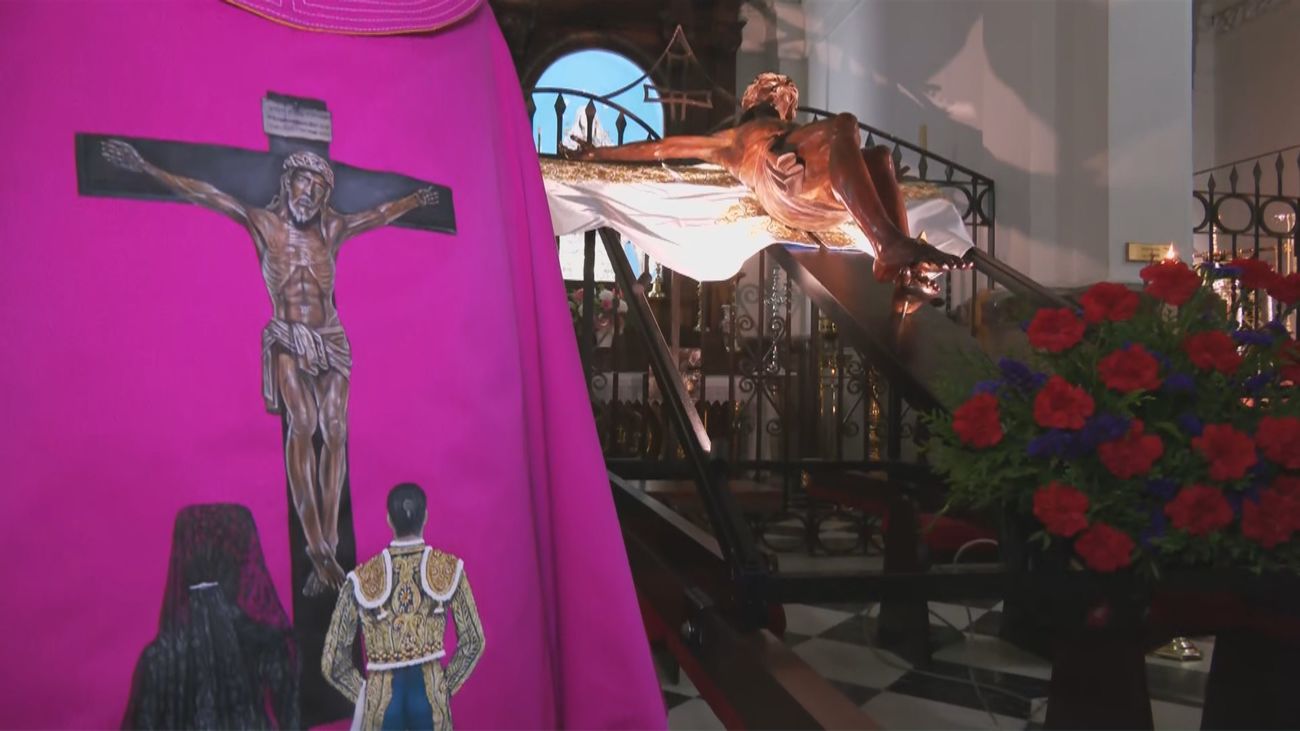 El Cristo de la Misericordia es visitado por todos sus fieles