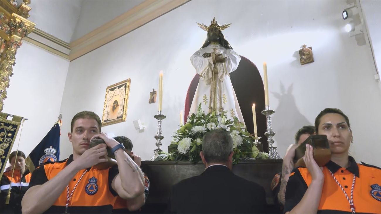 El Santísimo Cristo de la Agonía inaugura la Semana Santa en Alcalá con un Vía Crucis marcado por la lluvia