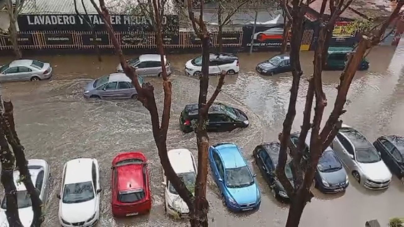 Una gran tromba de agua inunda Aranjuez durante unas horas: "Es una barbaridad lo que ha caído"