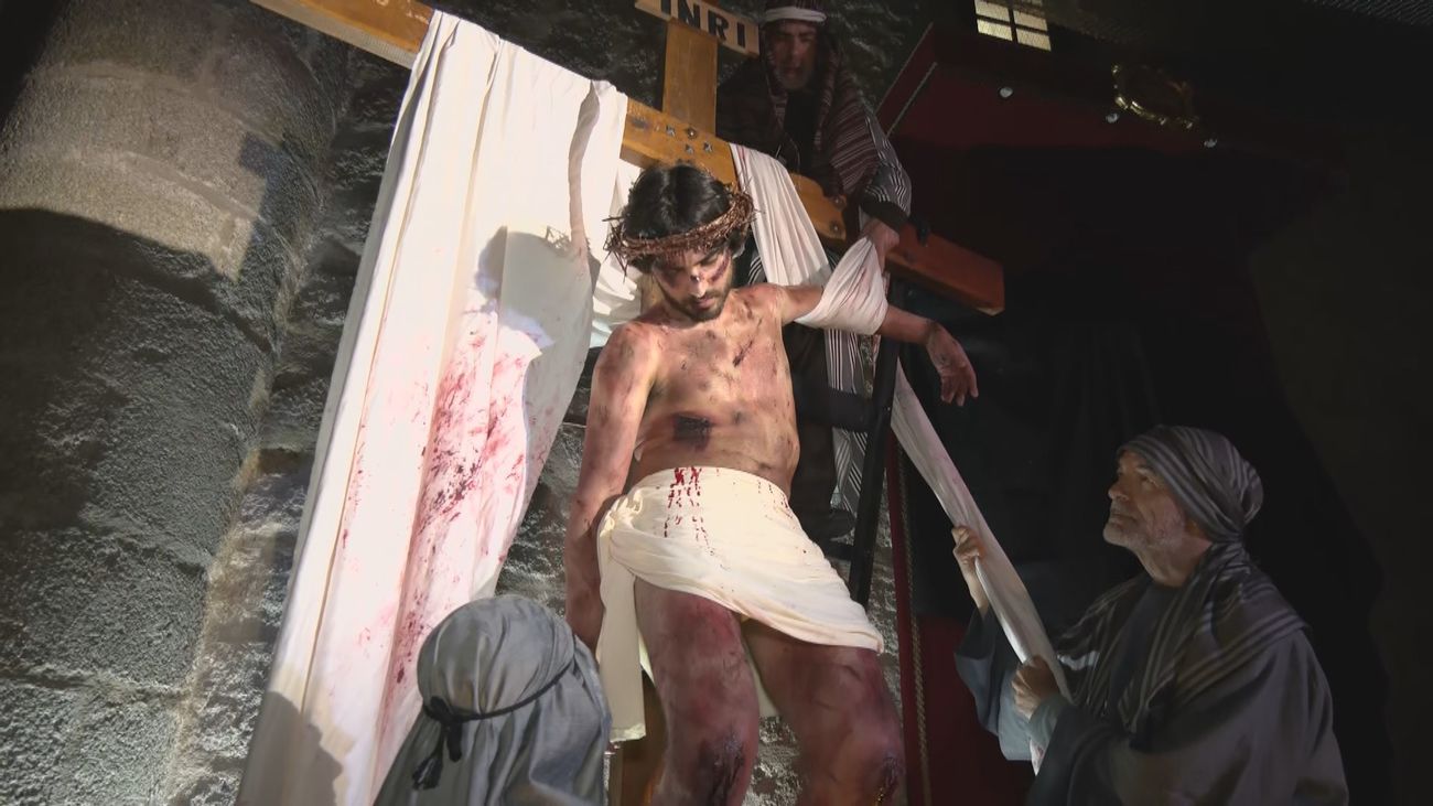 Colmenar Viejo representa su Pasión Viviente estática ante miles de personas