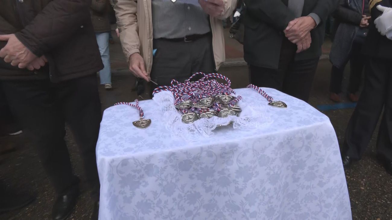 Una entrega de Medallas a los niños enfermos en el Hospital del Niños Jesús que nos dejan con lágrimas de emoción