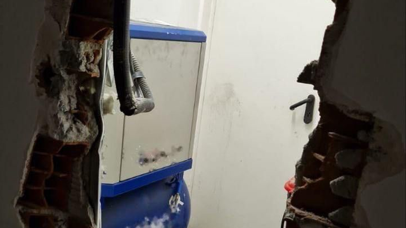 Detenido mientras realizaba un butrón para atracar una gasolinera de Leganés