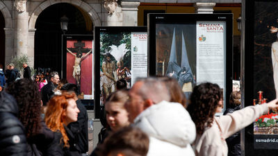 La Plaza Mayor acoge una exposición sobre las hermandades y cofradías de Madrid