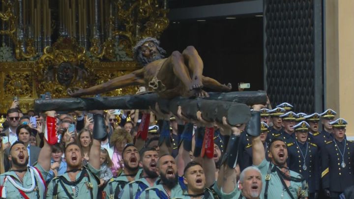 Traslado del  Cristo de Mena en Málaga