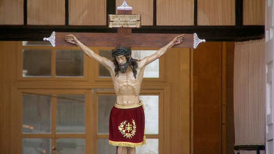 Salida del Cristo de los Alabarderos del Palacio Real de Madrid