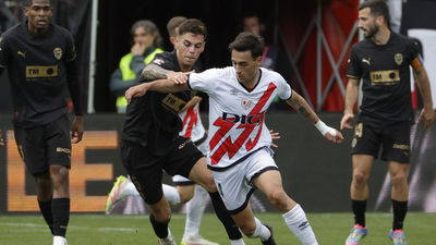 1-1. El Rayo Vallecano se atasca en Vallecas ante el Valencia