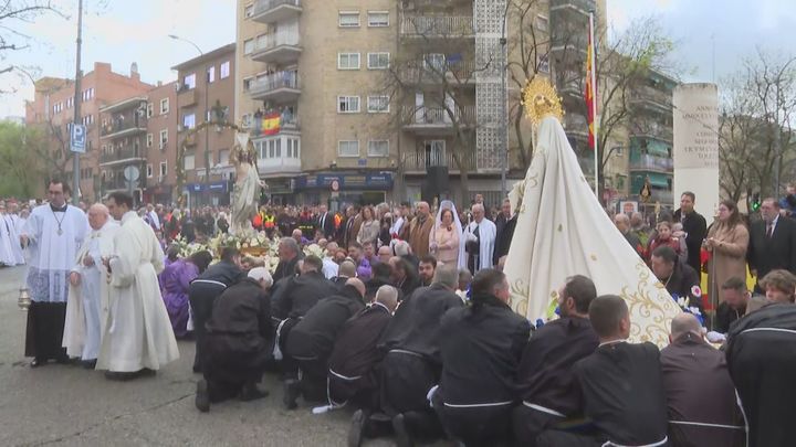 Móstoles vive  con fervor la emblemática Procesión del Encuentro