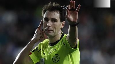 De Burgos Bengoechea dirigirá la final Barcelona-Real Madrid