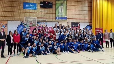 El equipo femenino de la Complutense, subcampeón de España Universitario de voleibol