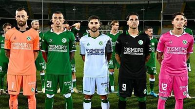 La curiosa casualidad del Avellino, el equipo que asciende cada muerte del Papa