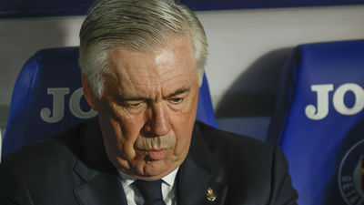 Lateral izquierdo, portería y el esquema, los quebraderos de cabeza de Ancelotti para la final