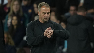 Flick no dirige finales, las gana