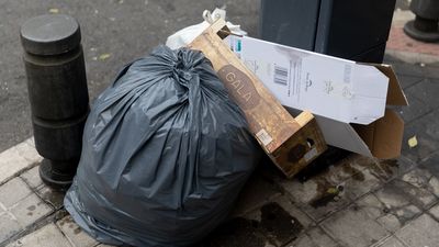 El Ayuntamiento de Madrid anuncia sanciones al incumplirse los servicios mínimos de la huelga de basuras