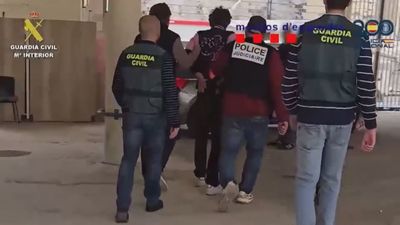 Francia entrega a España al yihadista acusado de matar a tres agricultores en Navarra y Lleida