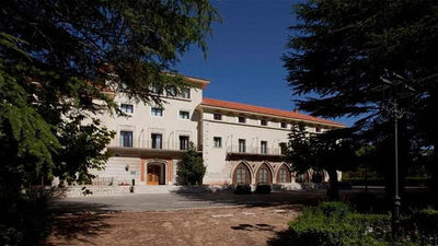 Amenaza de despido por contar la 'fiesta' de Ábalos en el Parador de Teruel