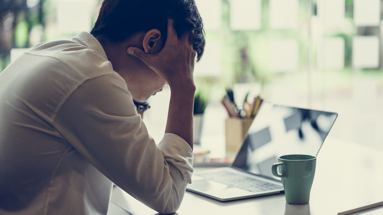 Casi la mitad de los trabajadores sufren un estrés laboral alto