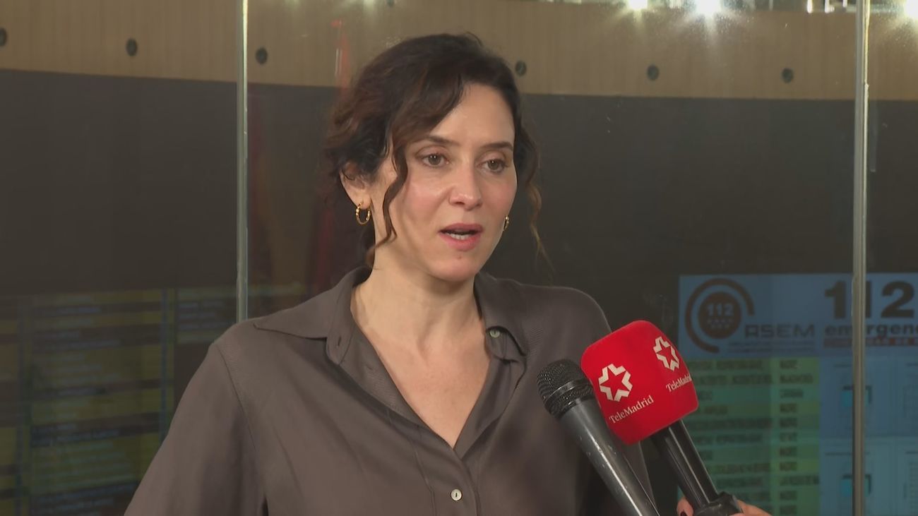 Ayuso agradece a los madrileños su ejemplo y destaca el esfuerzo de los trabajadores de los servicios públicos “de primera”