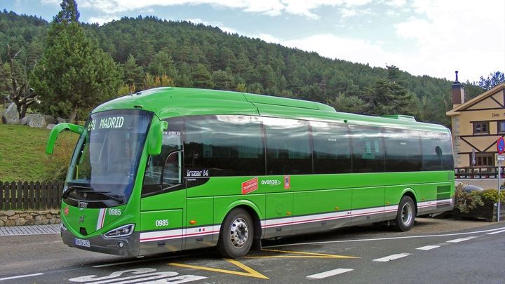 Estas son las nuevas normas sobre lo que puedes llevar y dónde, en los autobuses interurbanos de Madrid