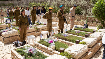 "¿Tiene sentido esta guerra?", Israel recuerda a los soldados caídos en la guerra de Gaza