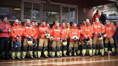 Alcorcón nombra hijos adoptivos a los dos bomberos fallecidos en el incendio del 2 de abril