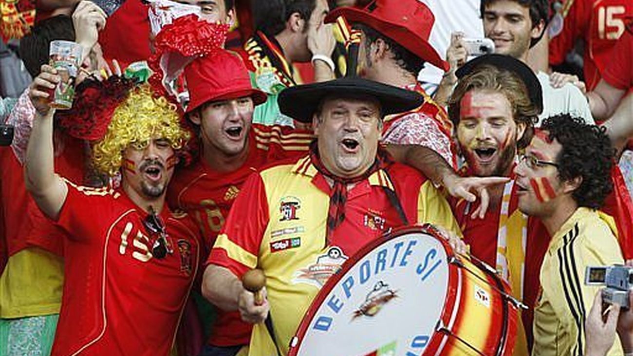 Fallece Manolo 'El del bombo', el hincha más popular de la selección española