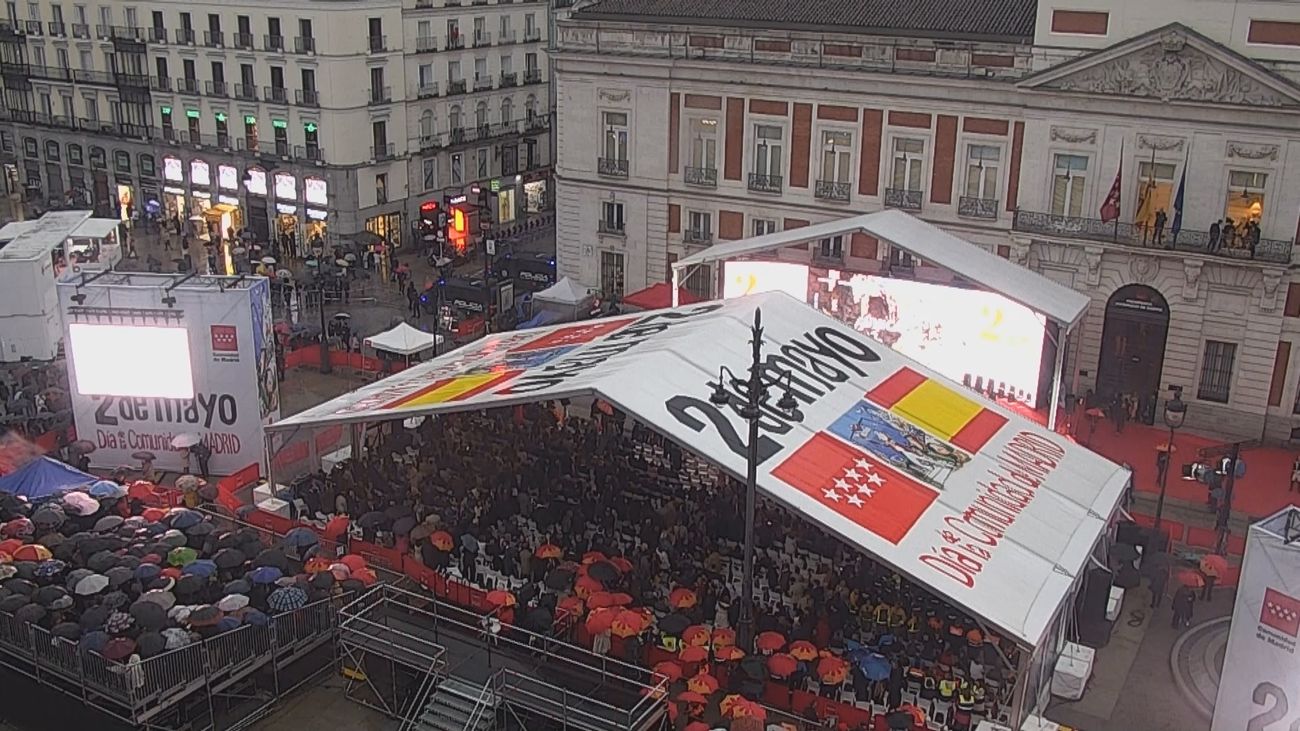 La oposición, entre reivindicaciones y críticas en el día de la Comunidad de Madrid