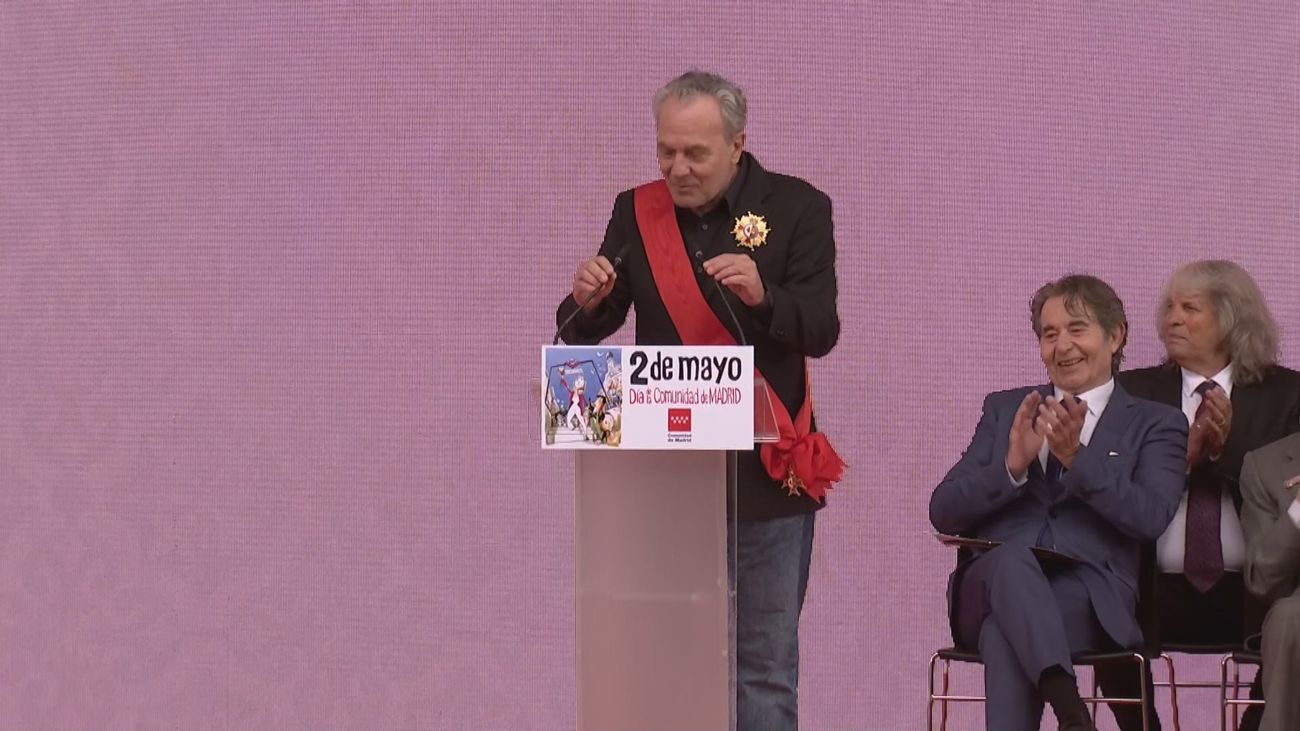 Las lágrimas de José Coronado al ser premiado por Madrid