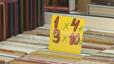 Arranca la Feria del libro Antiguo y de Ocasión en Recoletos con gangas y 'joyas' rescatadas