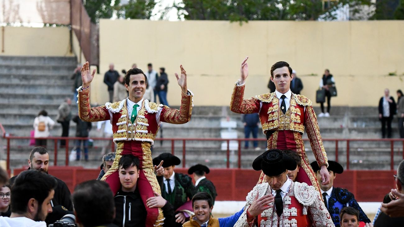 Carlos Olsina y Sergio Rodríguez abren la Puerta Grande en Algete